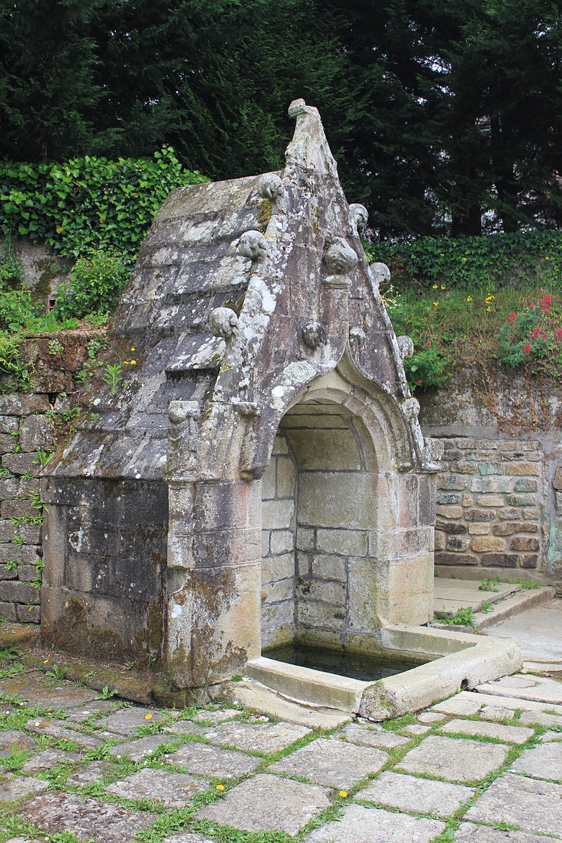 Fontaine Notre Dame de la Clarté